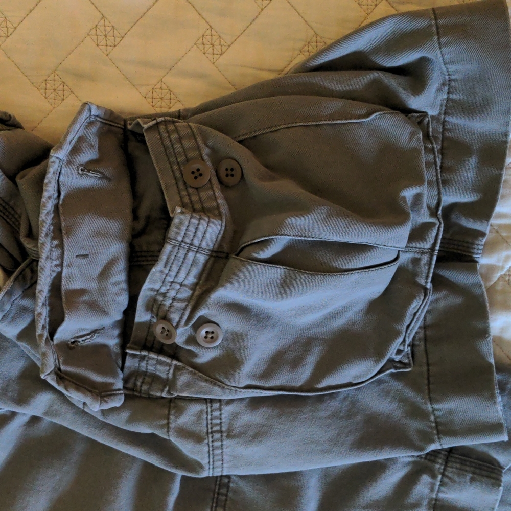 Ralph Lauren cargo shorts - Picture 3 of 7